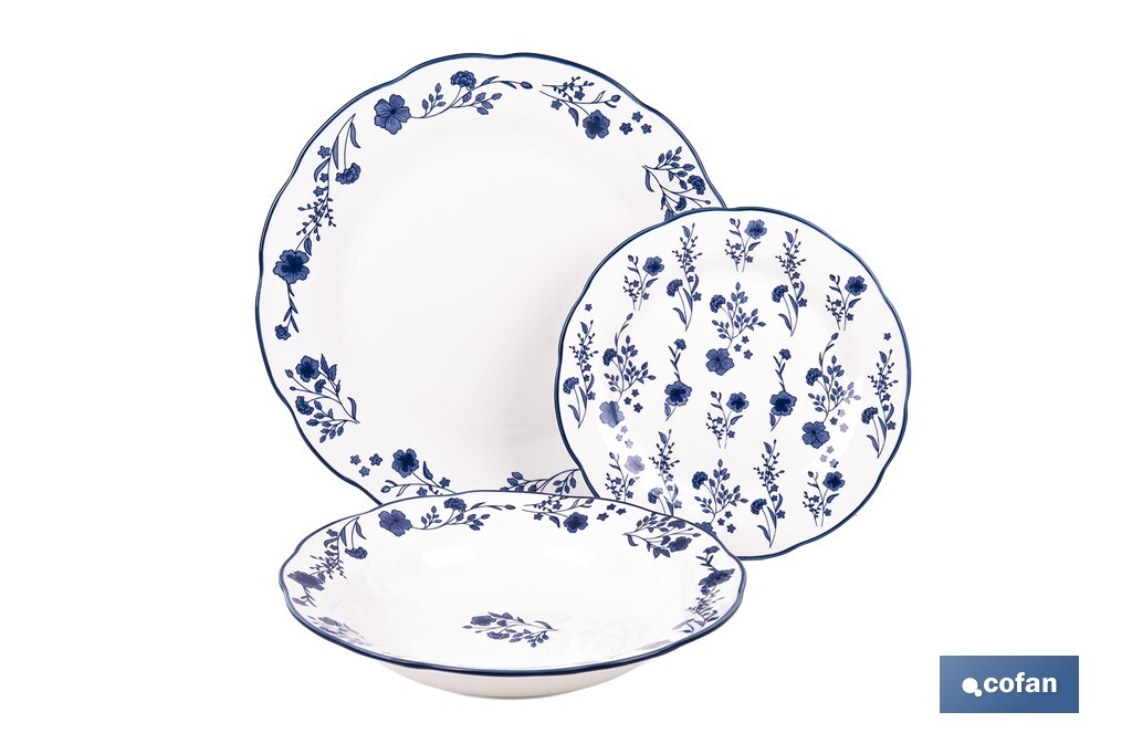 VAJILLA DE PORCELANA CON DETALLE FLORAL AZUL ESMALTADO DE FORMA IRREGULAR 18 PIEZAS