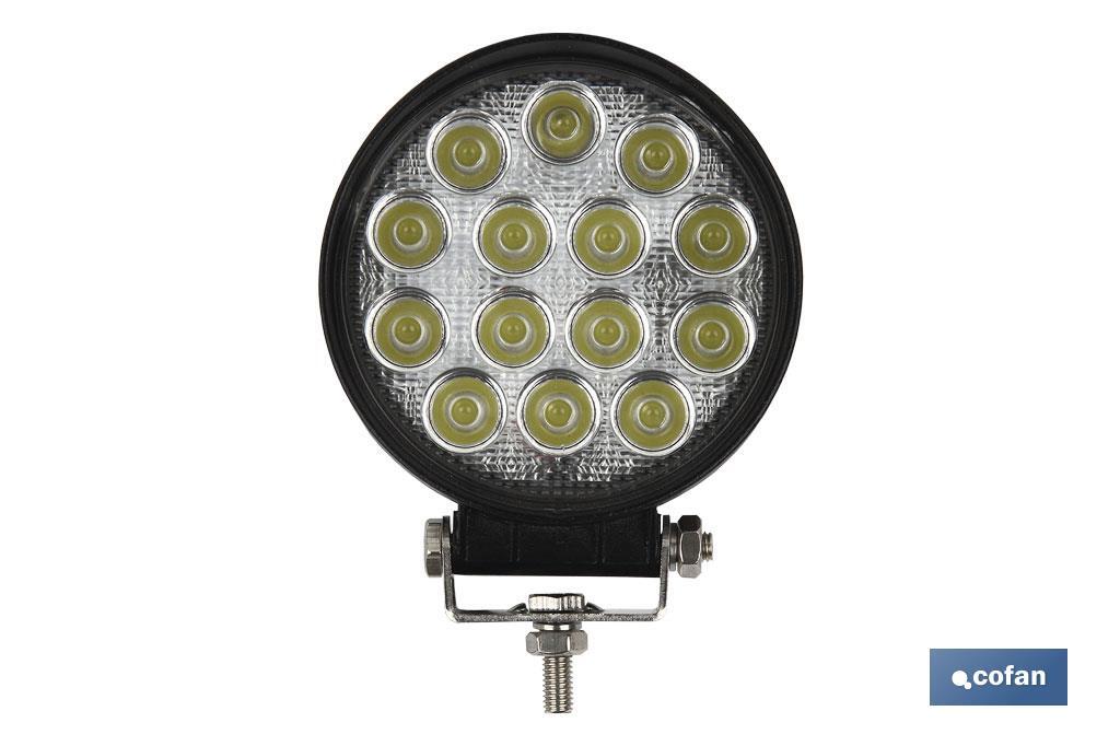 FARO TRABAJO 14 LED 2940Lm 6000K 42W, IP67 (10-30V) FARO TRABAJO 14 LED 2940Lm 6000K 42W, IP67 (10-30V)