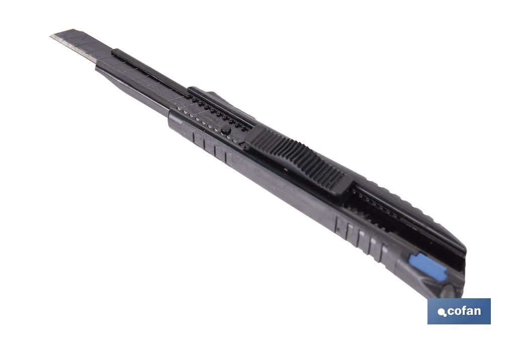 CÚTER ANTIDESLIZANTE HEAVY DUTY 9 MM