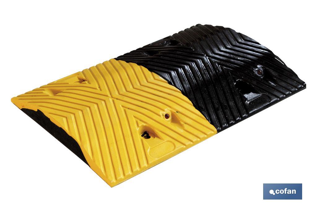 REDUCTOR VELOCIDAD AMAR/NEGRO 500x350x50 mm REDUCTOR VELOCIDAD AMAR/NEGRO 500x350x50 mm